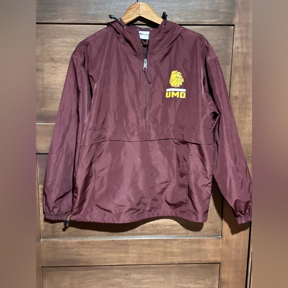 Chanpion Maroon Hooded Pullover Windbreaker with Yellow U of MN Duluth